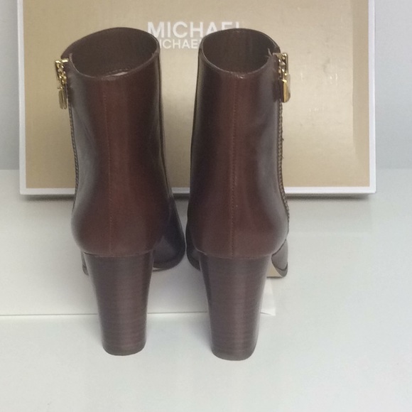 Michael Kors Margaret booties - Picture 5 of 5